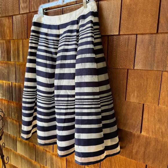 EUC ModCloth Navy and White Stripe Soiree Elation Skirt in Women's Large - Picture 9 of 9